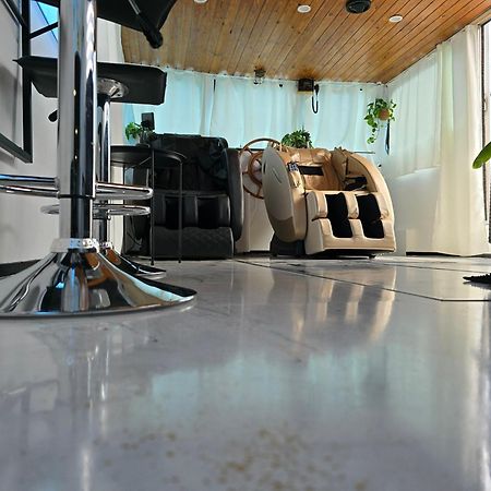 Calaidonia Boat House Hotel Calais Bagian luar foto